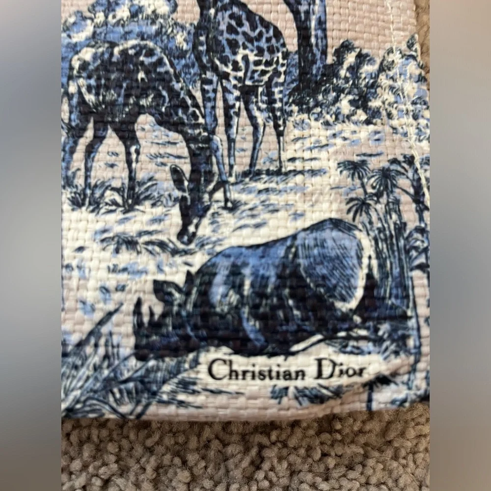 NWOT Dior beauty around the world tote - Picture 4 of 8